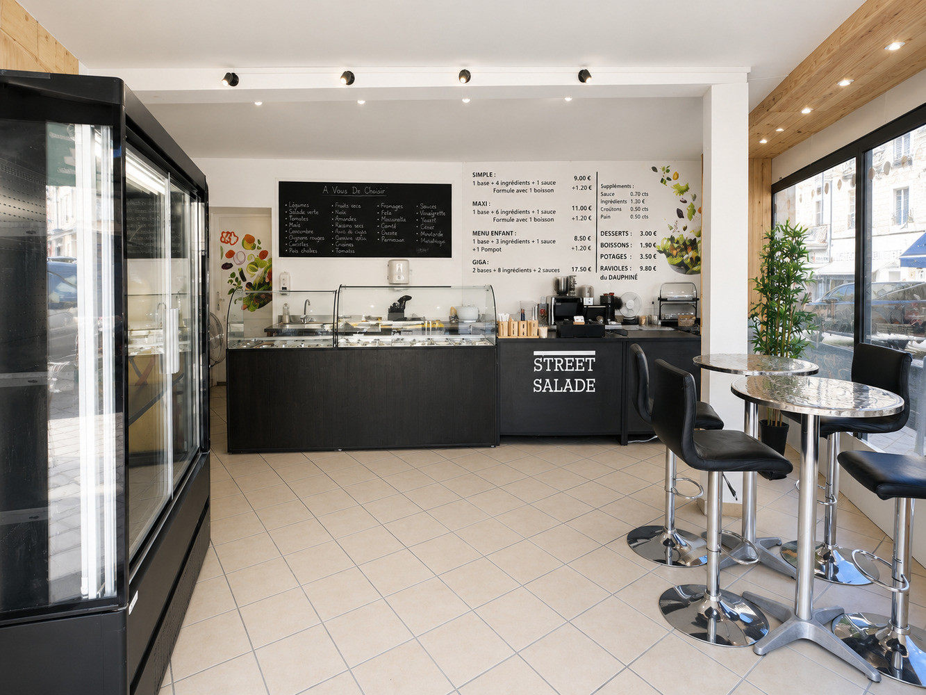 
                                                Vente
                                                 Local commercial Saint-André-de-Cubzac