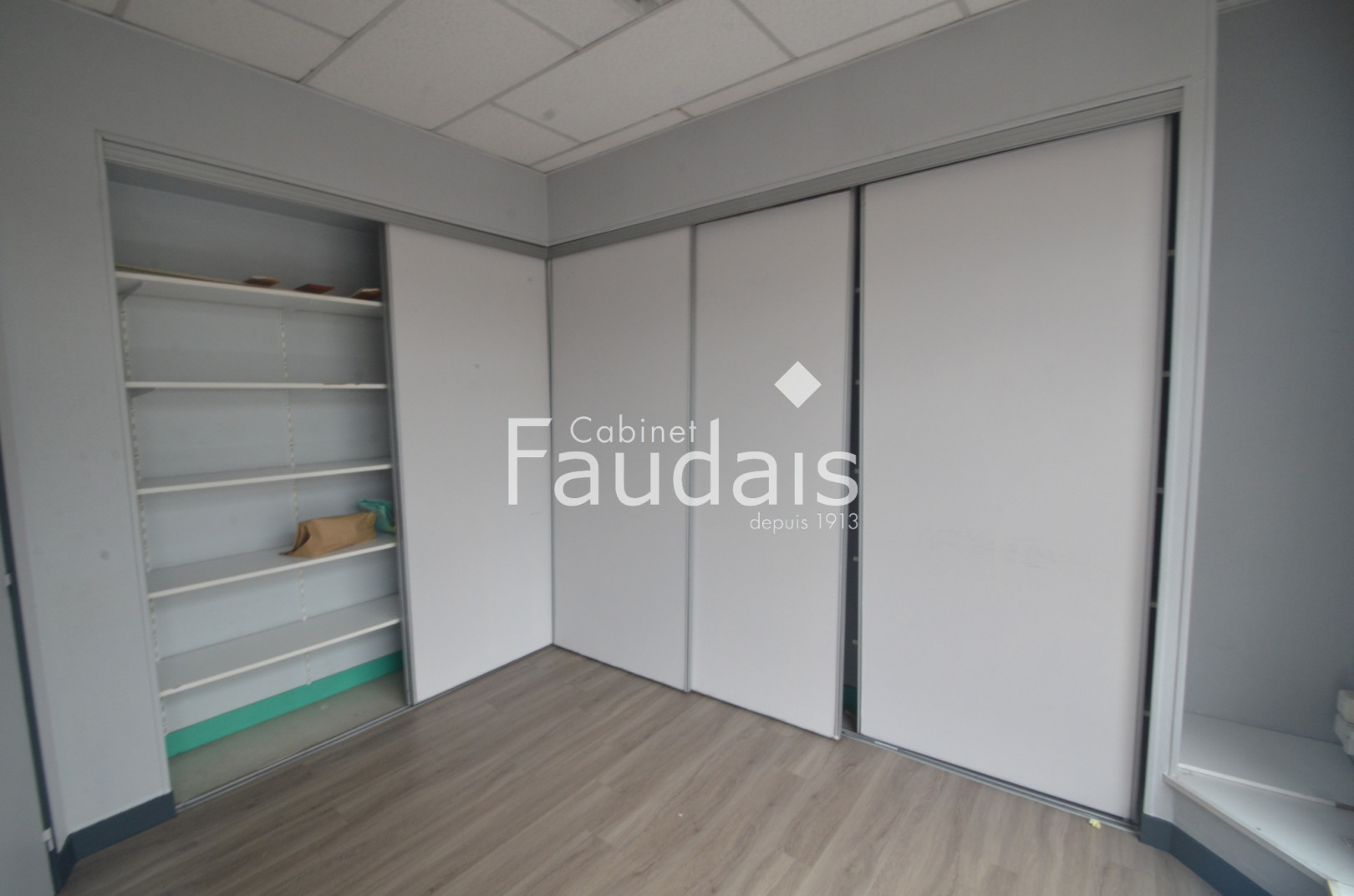 
                                                Location
                                                 Local commercial sur axe Saint Lô - Agneaux