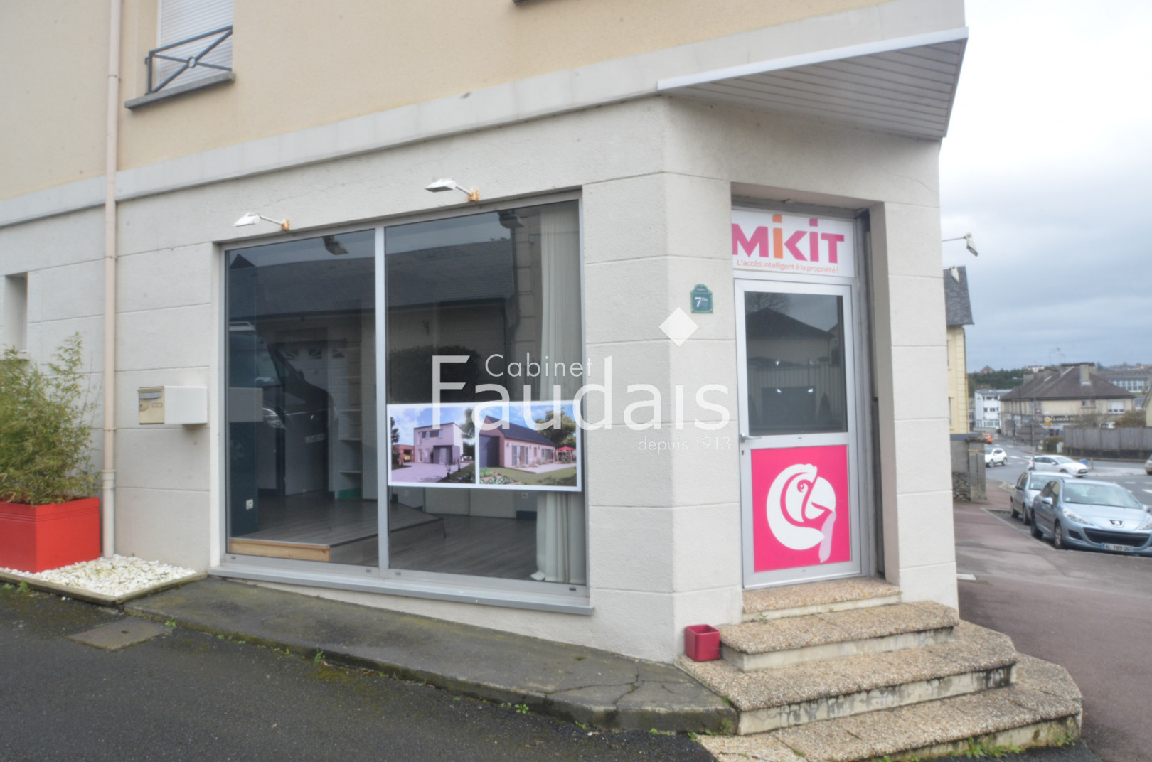 
                                                Location
                                                 Local commercial sur axe Saint Lô - Agneaux