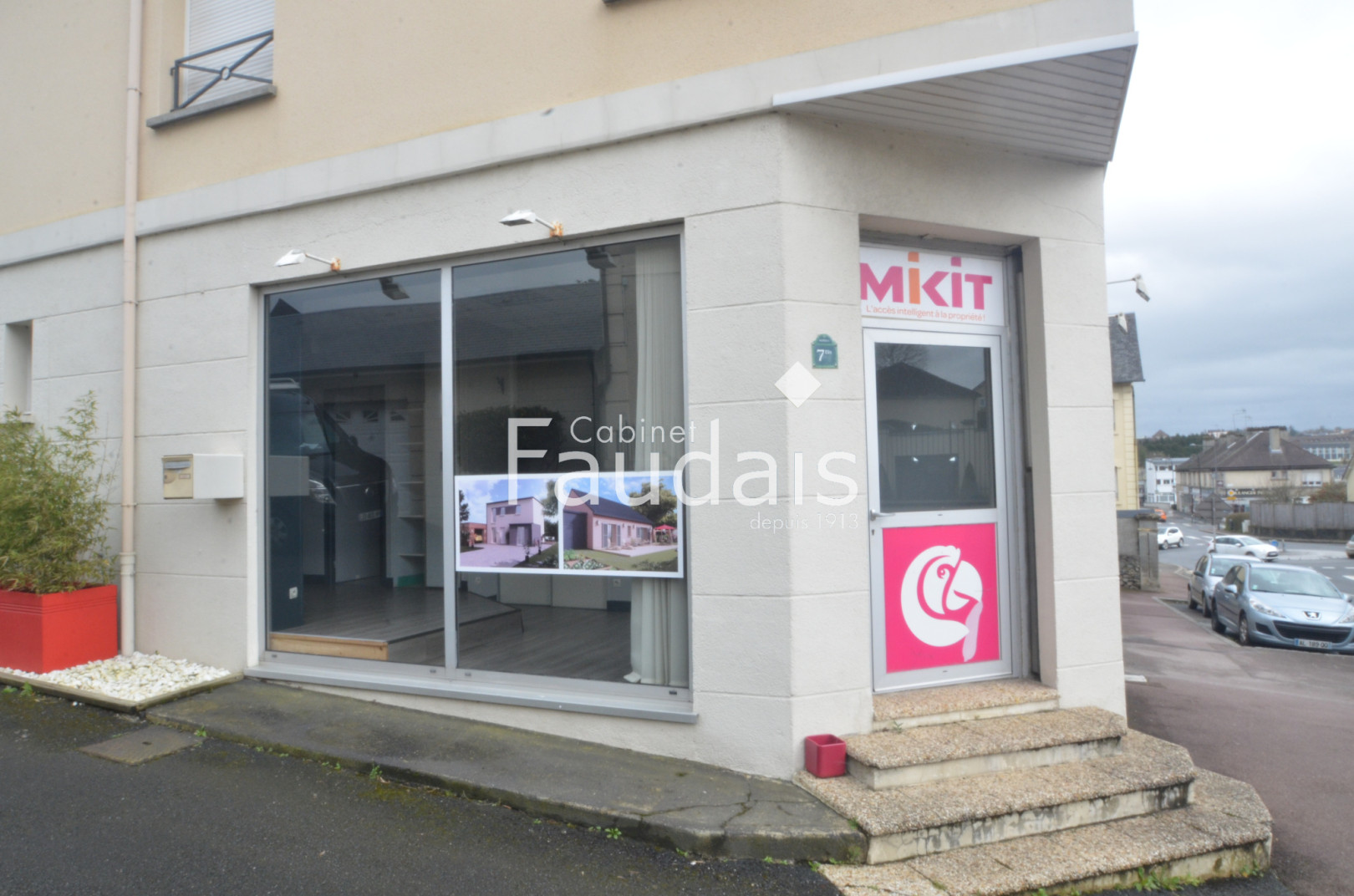 
                                                Location
                                                 Local commercial sur axe Saint Lô - Agneaux
