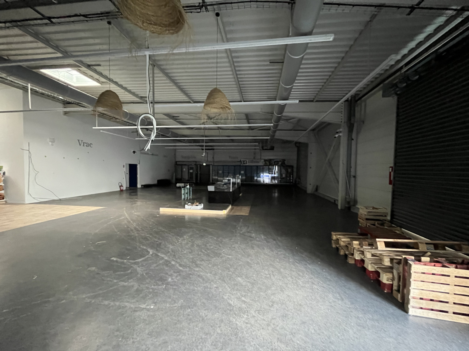
                                                Vente
                                                 local commercial TORIGNY LES VILLES