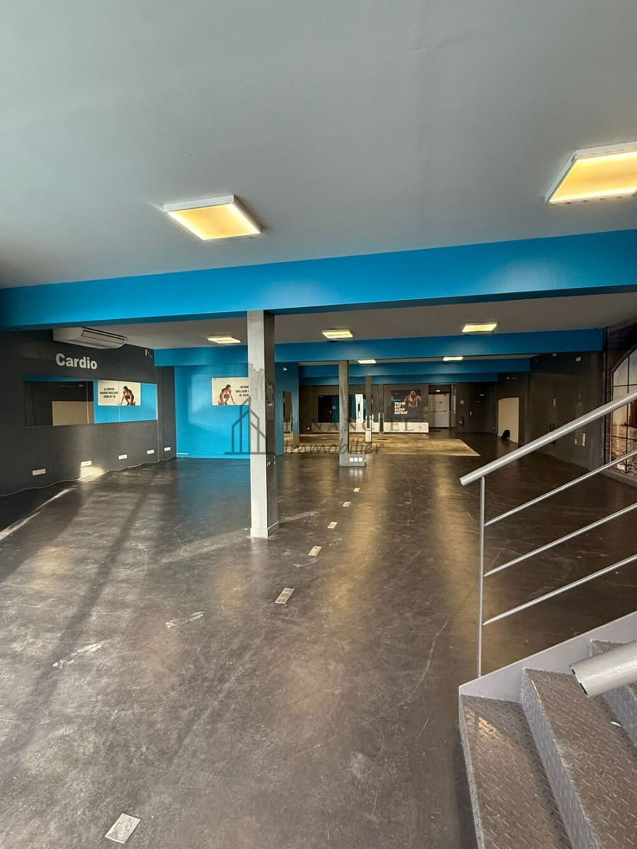 
                                                Location
                                                 LOCAL D'ACTIVITE - 5 PIECES - PINCE VENT
