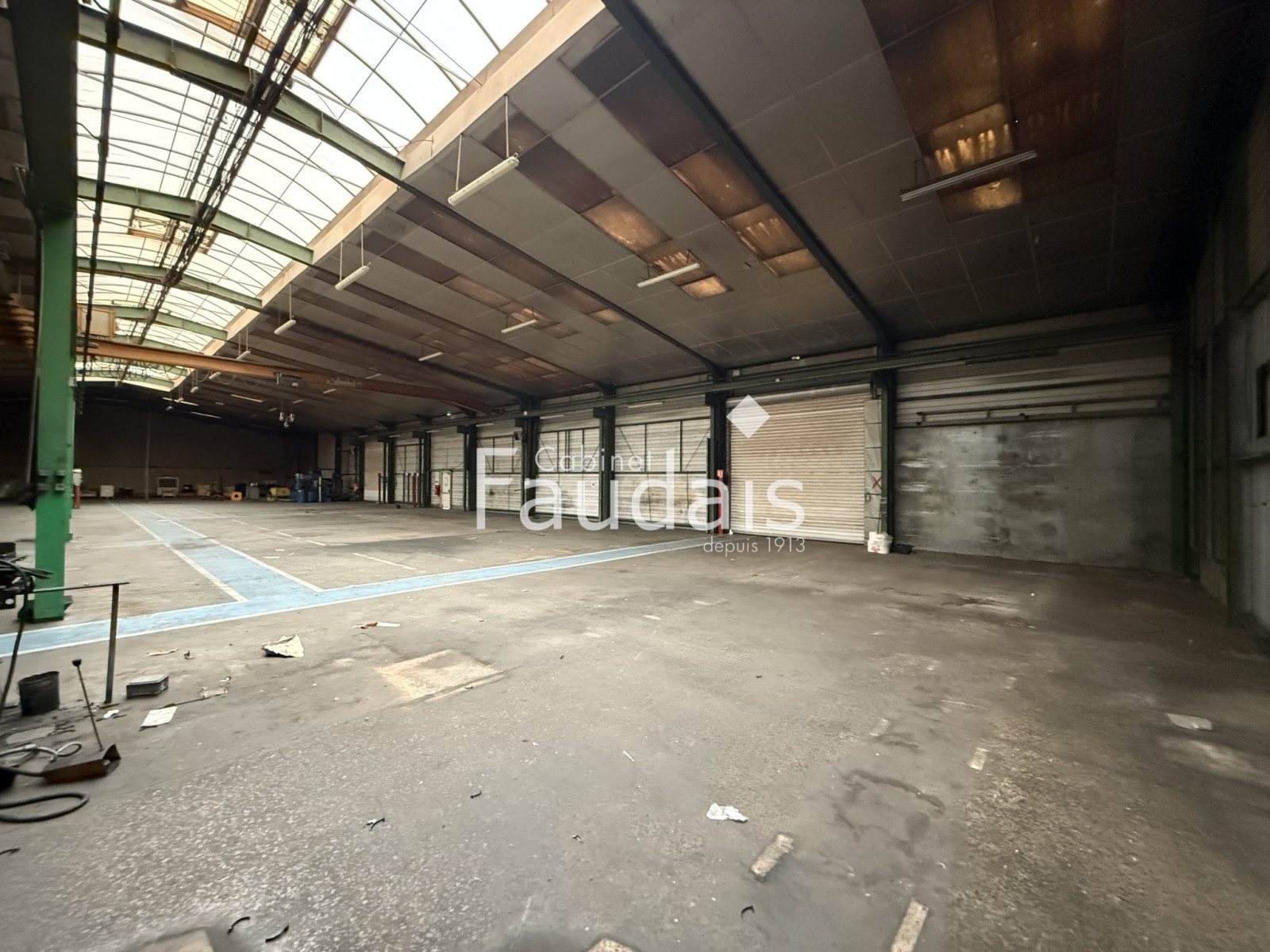 
                                                Location
                                                 Local d'activité