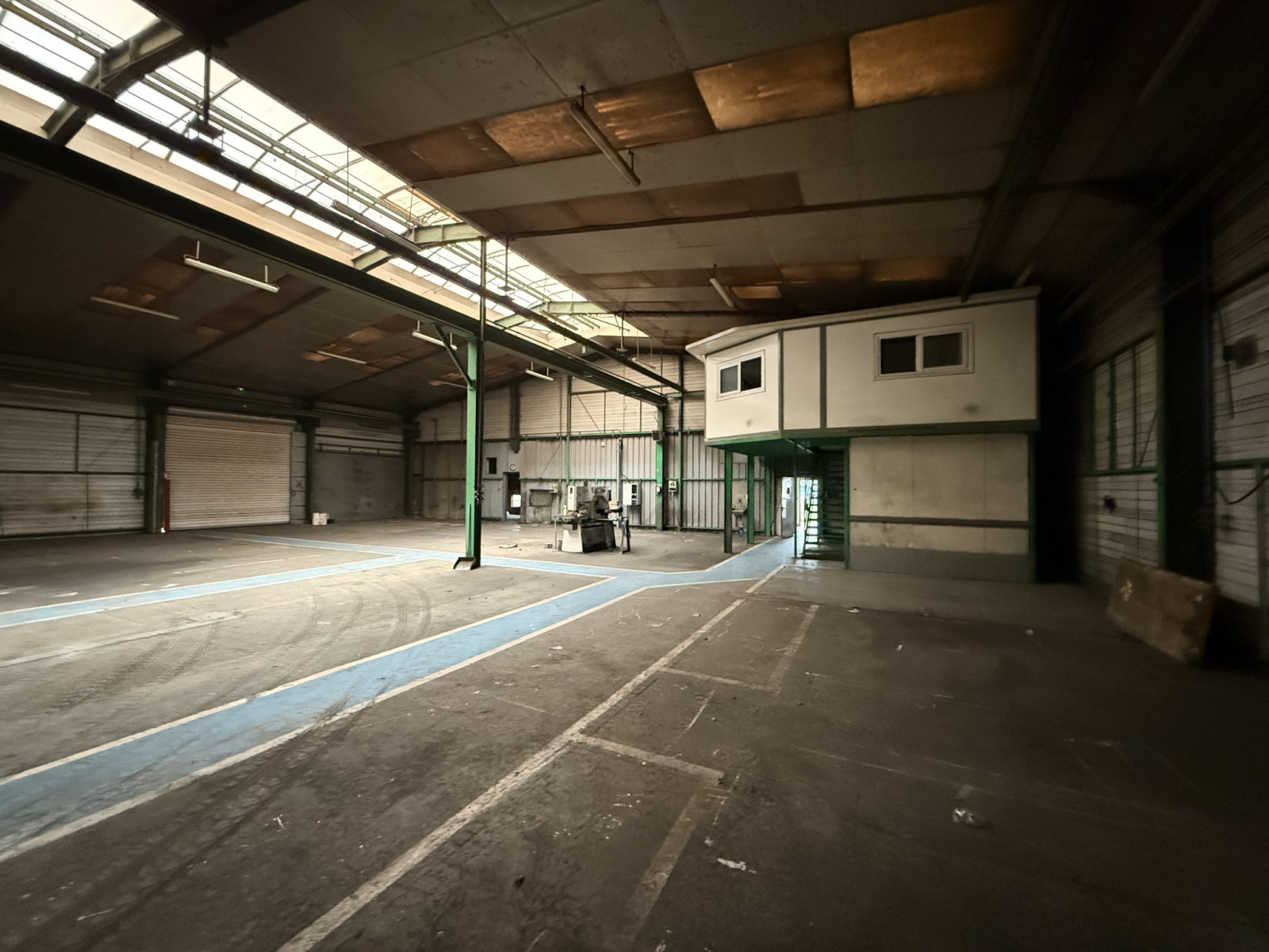 
                                                Location
                                                 Local d'activité