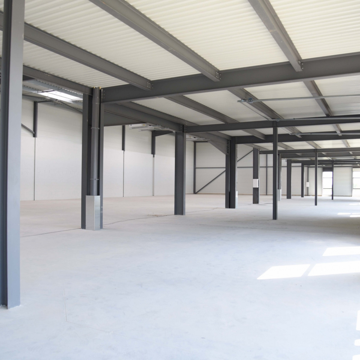 
                                                Location
                                                 Local d'activités neufs de 400 m² à louer - Poitiers