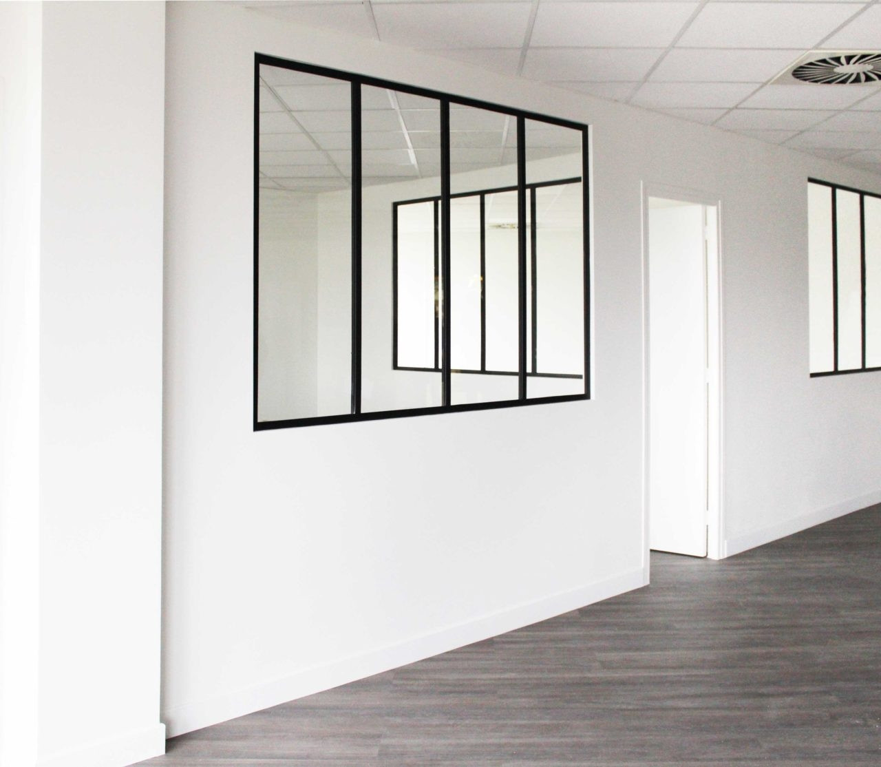 
                                                Vente
                                                 Local industriel d'une surface totale de 10 000m²  à acheter dans le Nièvre