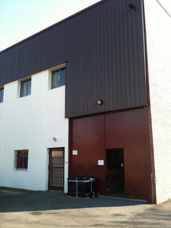 
                                                Location
                                                 Local professionnel 0 pièce