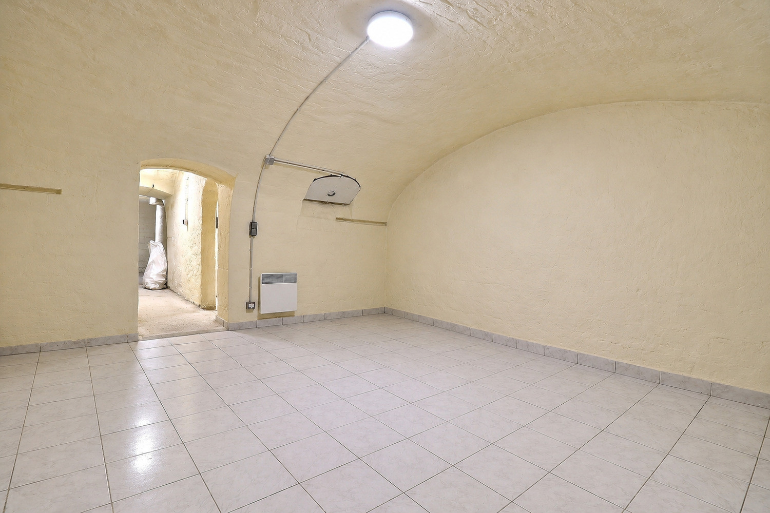 
                                                Vente
                                                 Local sur cour – Réaumur-Sébastopol