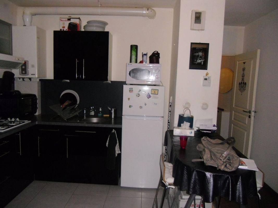 
                                                Location
                                                 Locatiion un très beau T2 dans résidence calme