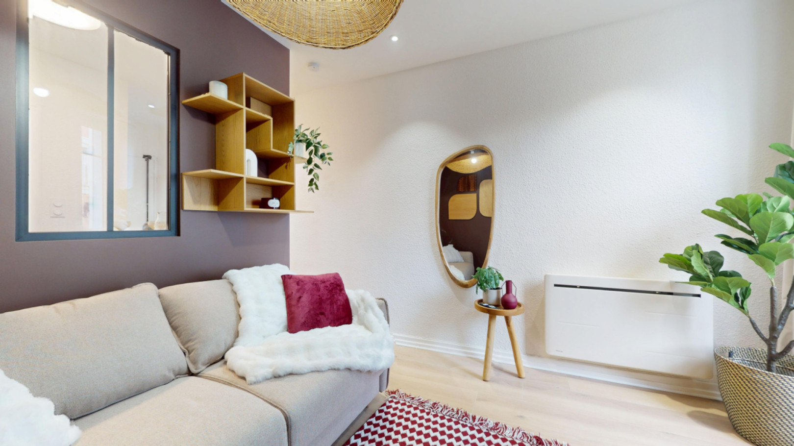 
                                                Location
                                                 Location 17.38m²