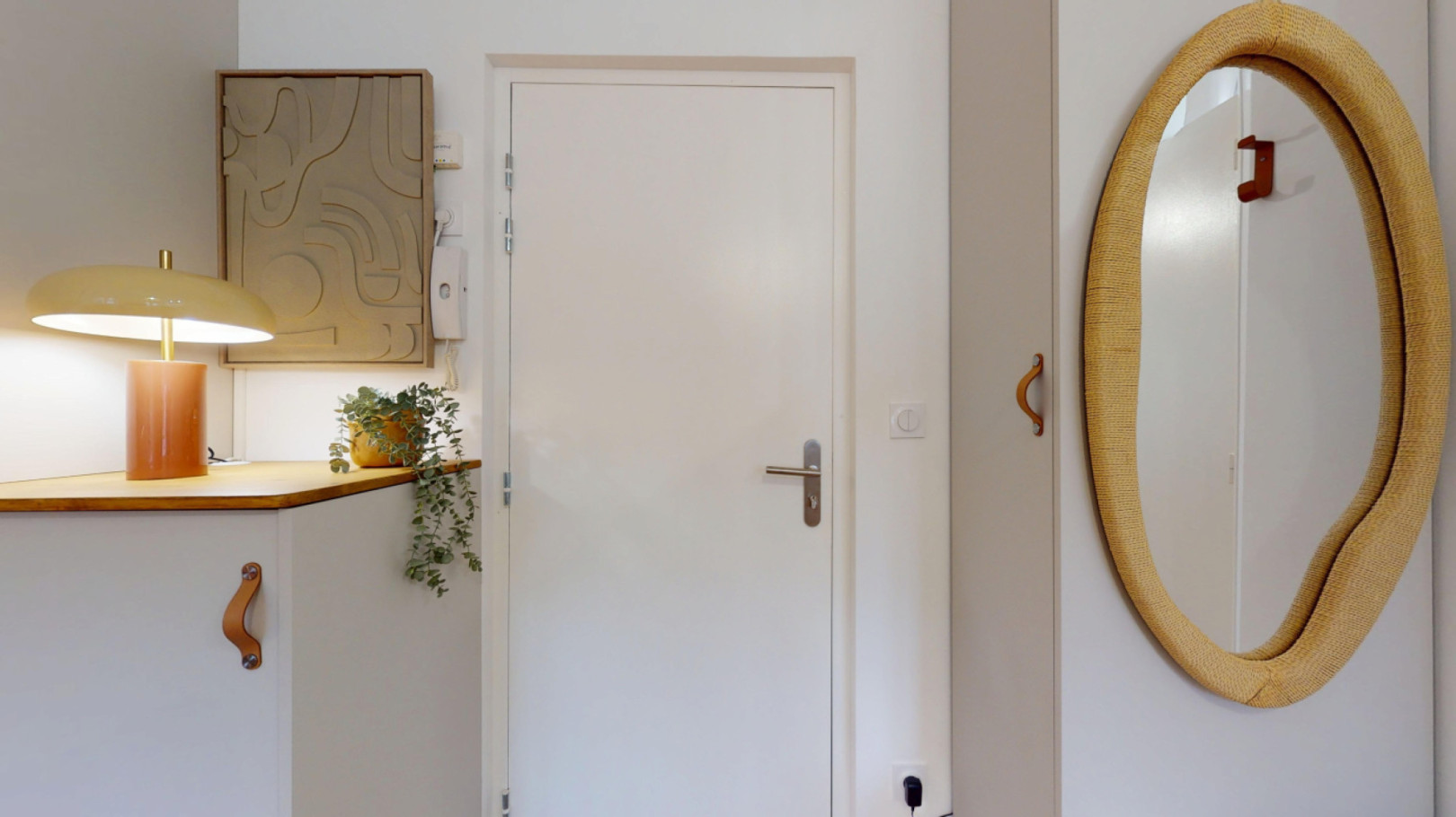 
                                                Location
                                                 Location 19.00m²