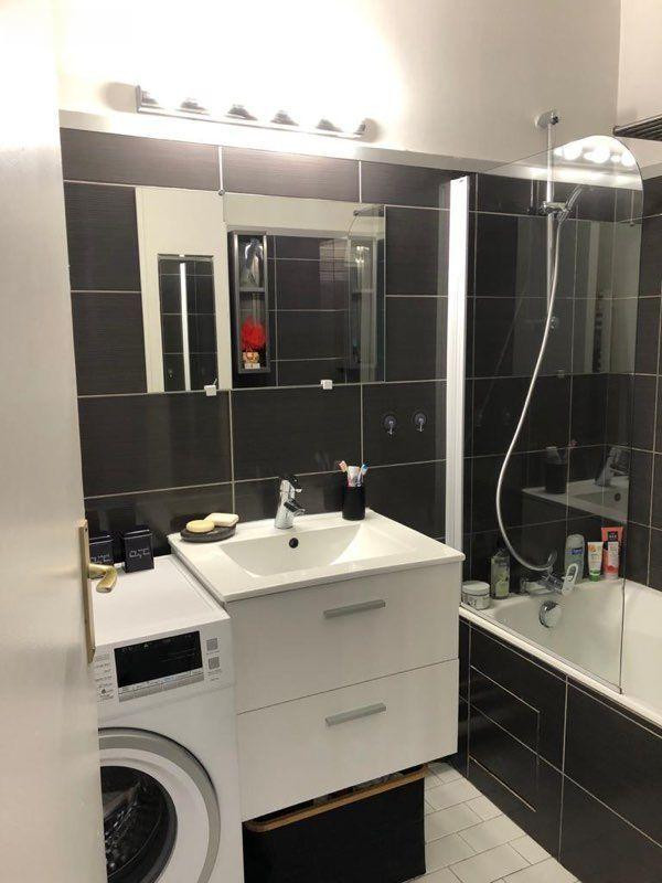 
                                                Location
                                                 Location 2 pièces 49m2 non meublés Paris 20eme
