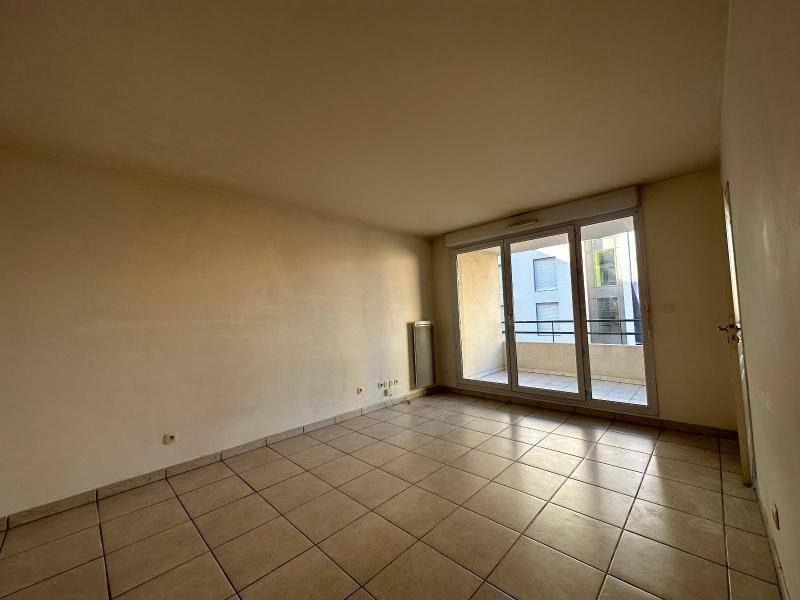 
                                                Location
                                                 Location 2 pièces Marseille 5ème
