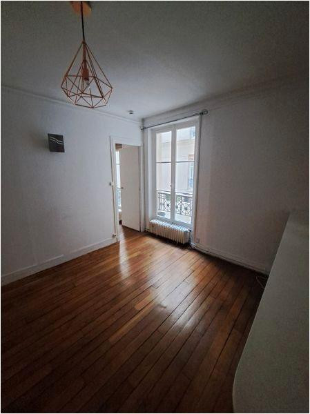 
                                                Location
                                                 Location 2 pièces Paris 15ème
