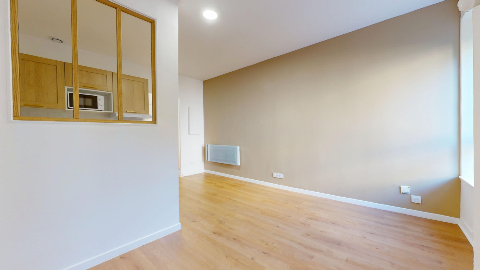 
                                                Location
                                                 Location 20.08m²