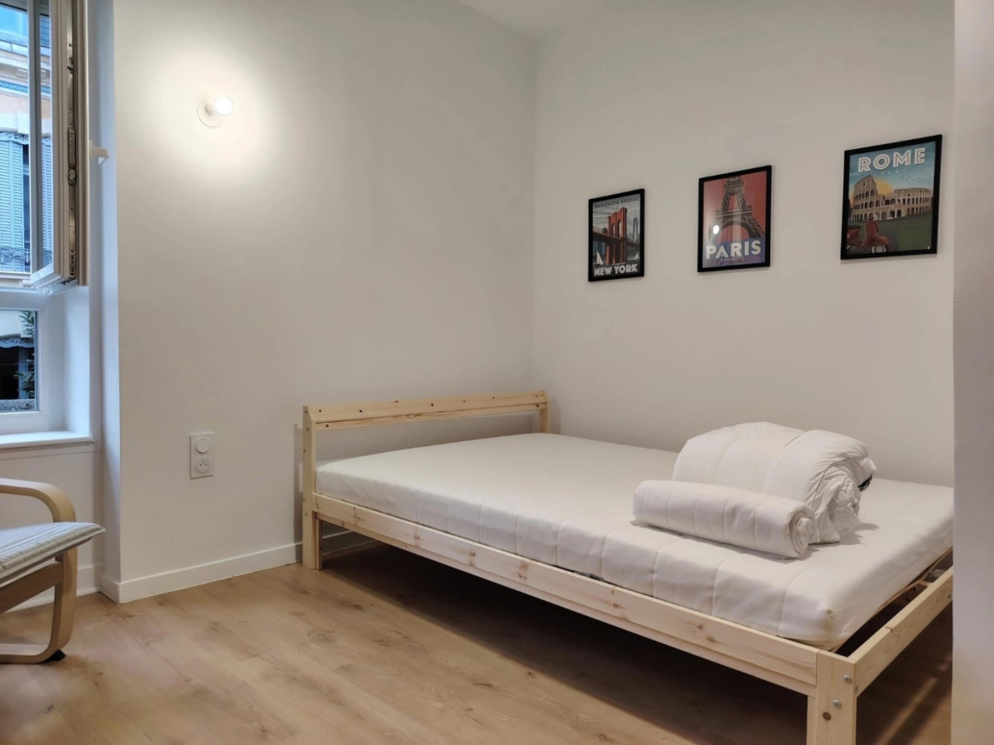 
                                                Location
                                                 Location 20.08m²