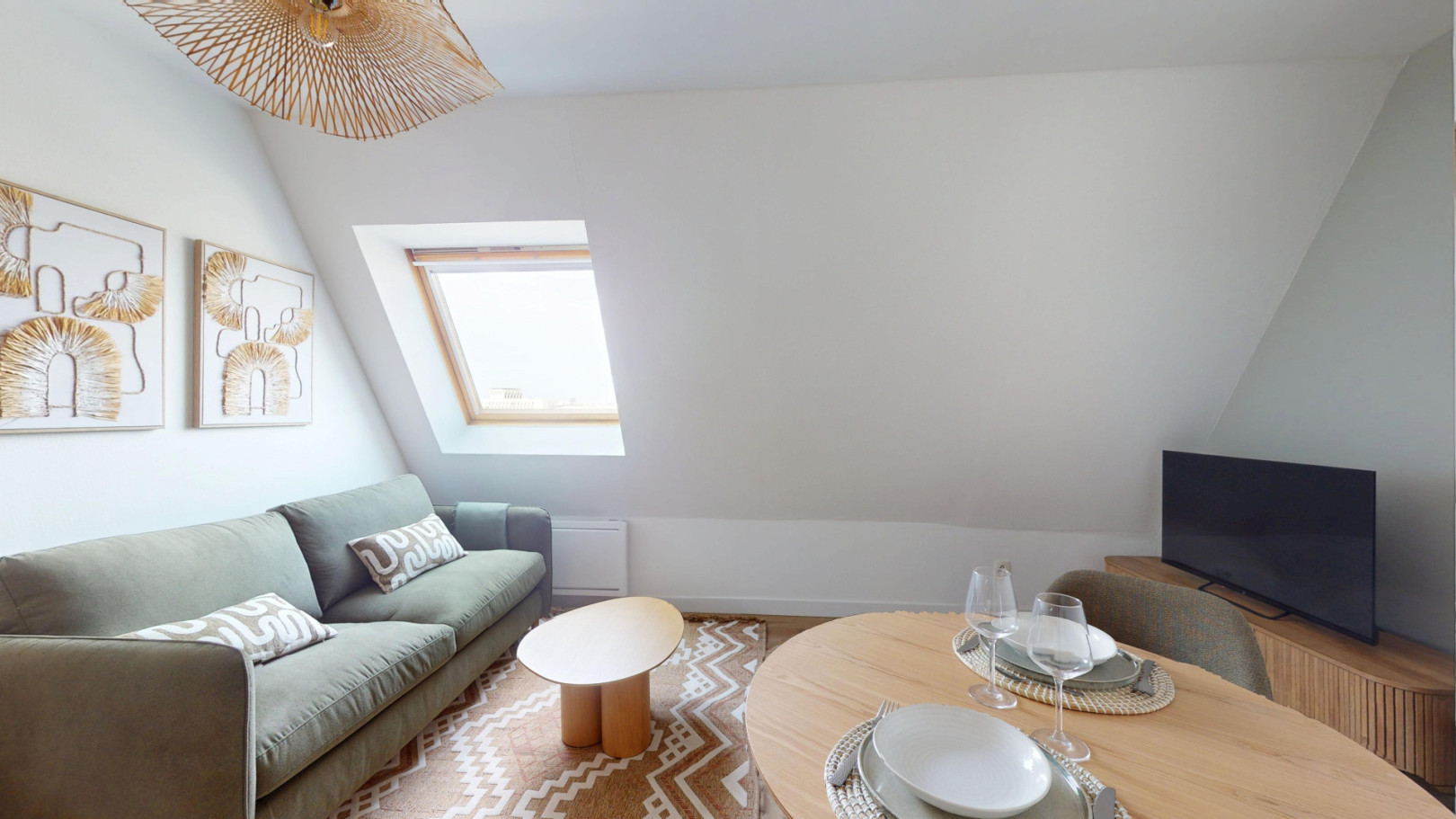 
                                                Location
                                                 Location 20.46m²