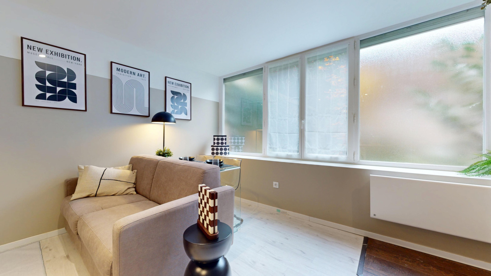 
                                                Location
                                                 Location 21.02m²