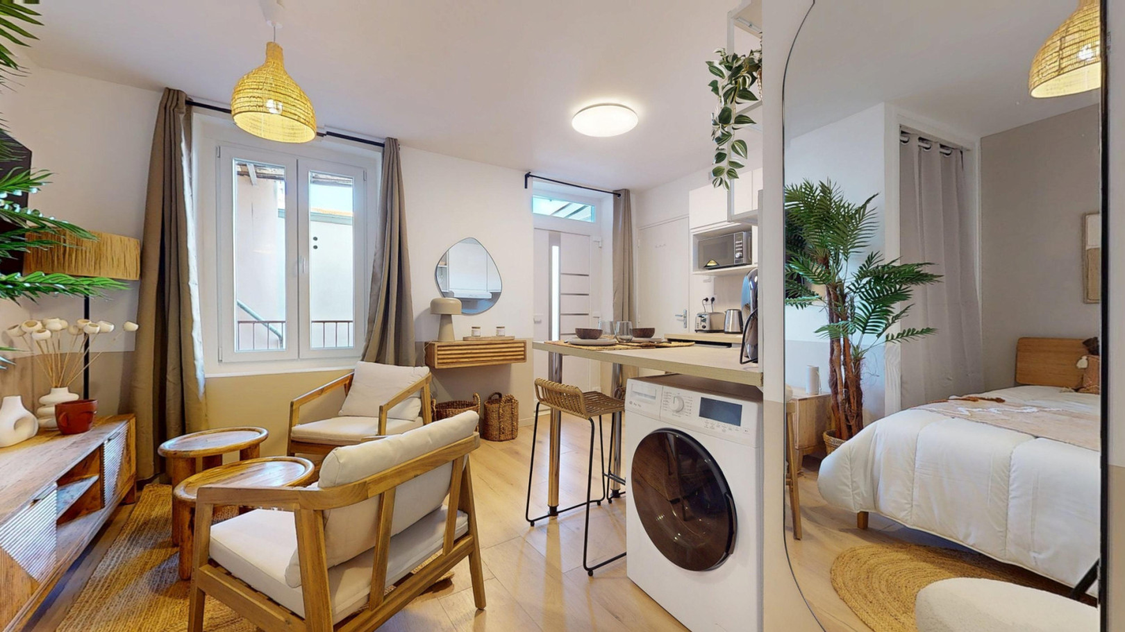 
                                                Location
                                                 Location 22.43m²