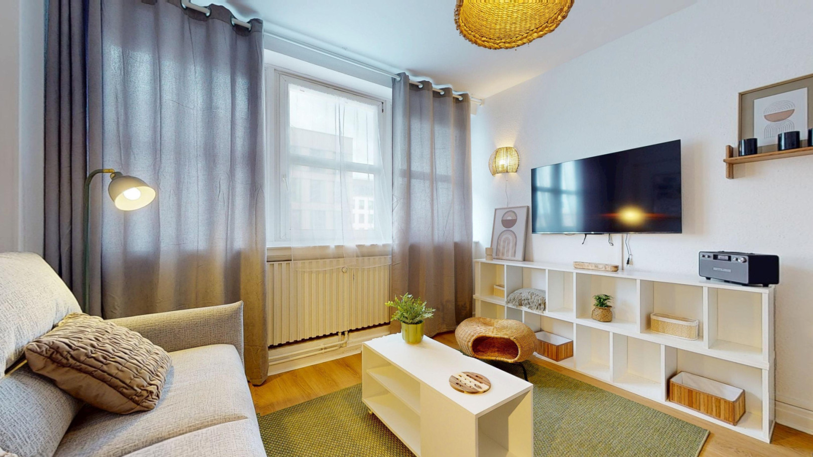 
                                                Location
                                                 Location 22.55m²