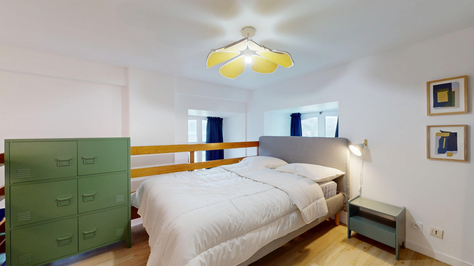 
                                                Location
                                                 Location 24.84m²