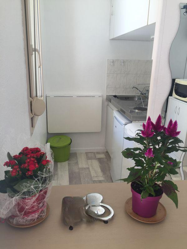 
                                                Location
                                                 Location 25m2 avec terrasse proche hôpital, études