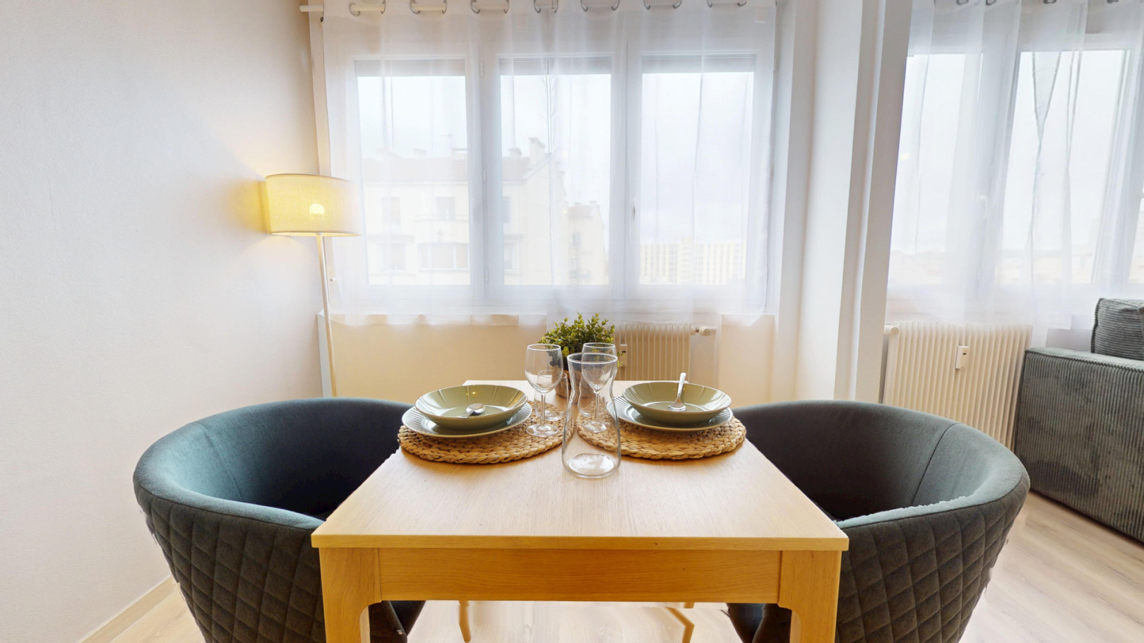 
                                                Location
                                                 Location 28.00m²