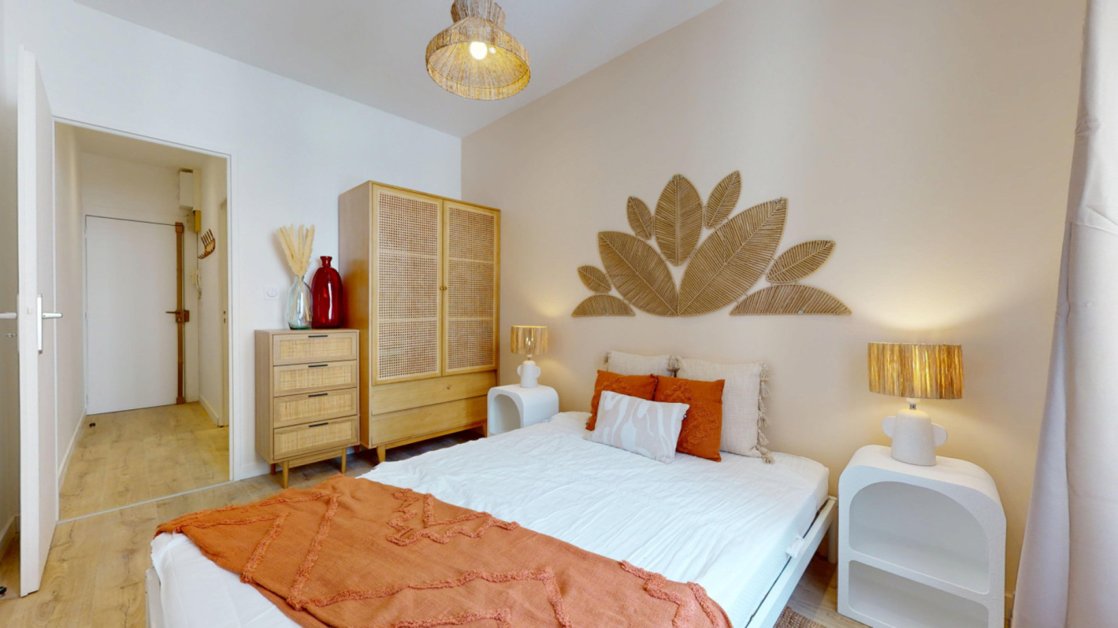 
                                                Location
                                                 Location 29.90m²