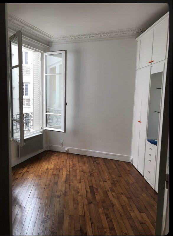 
                                                Location
                                                 Location 2pces- 39m2
