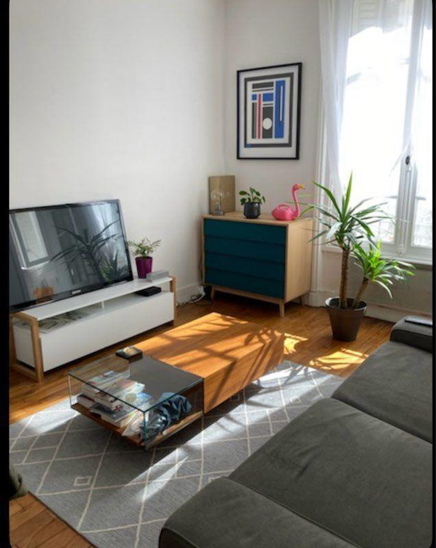 
                                                Location
                                                 Location 2pces- 39m2