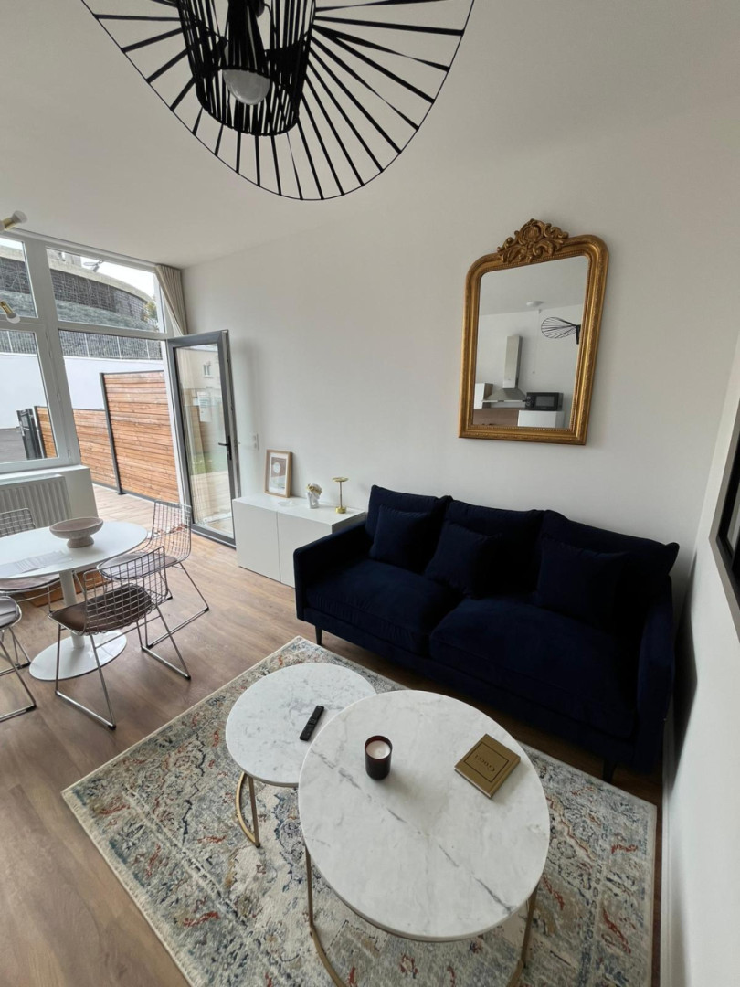 
                                                Location
                                                 Location 29.11m²