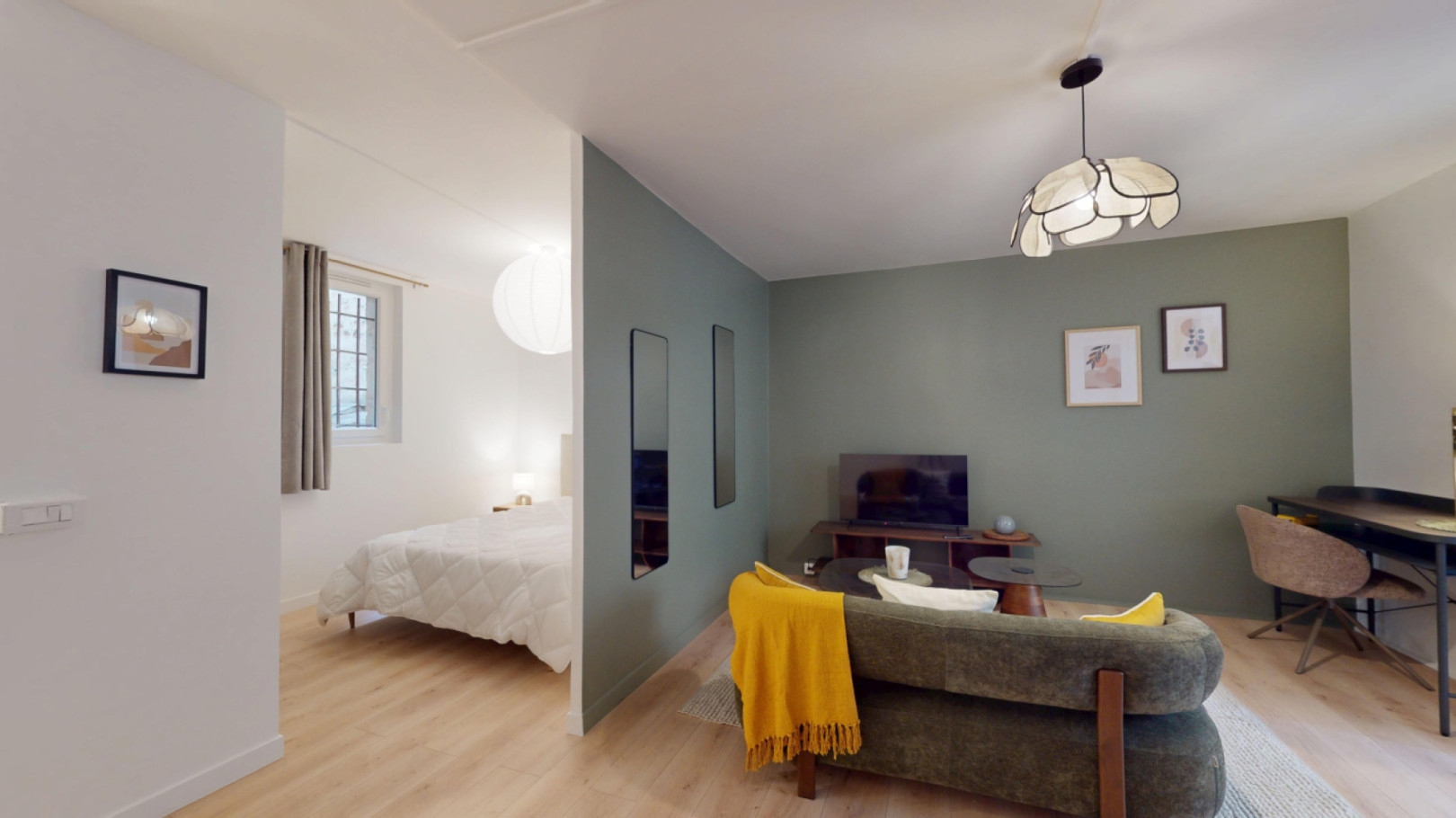 
                                                Location
                                                 Location 39.72m²
