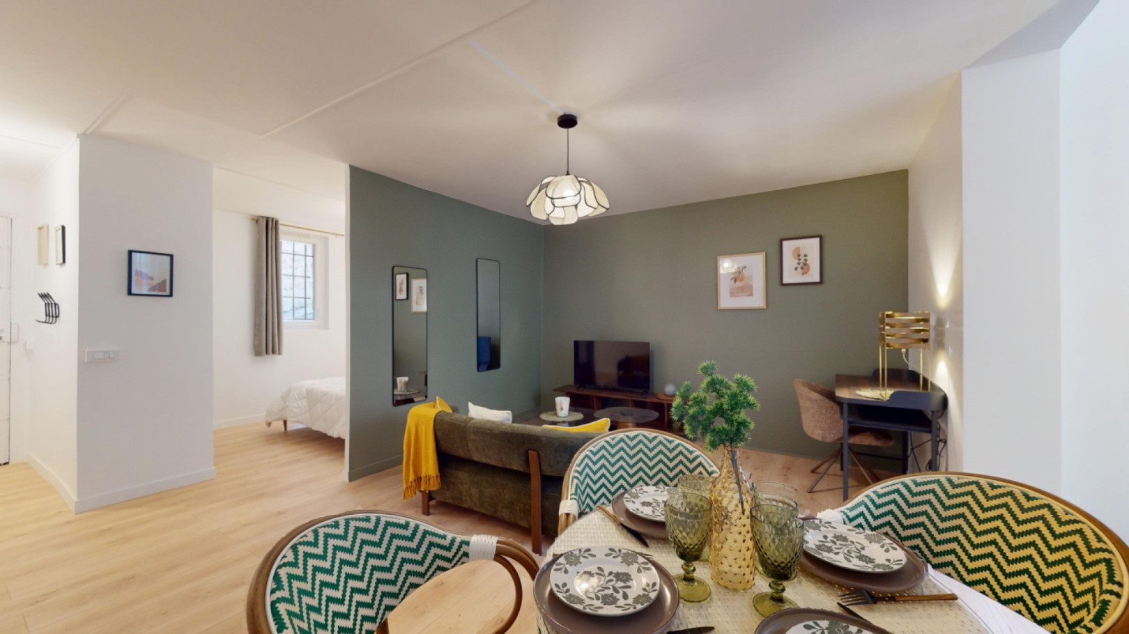 
                                                Location
                                                 Location 39.72m²
