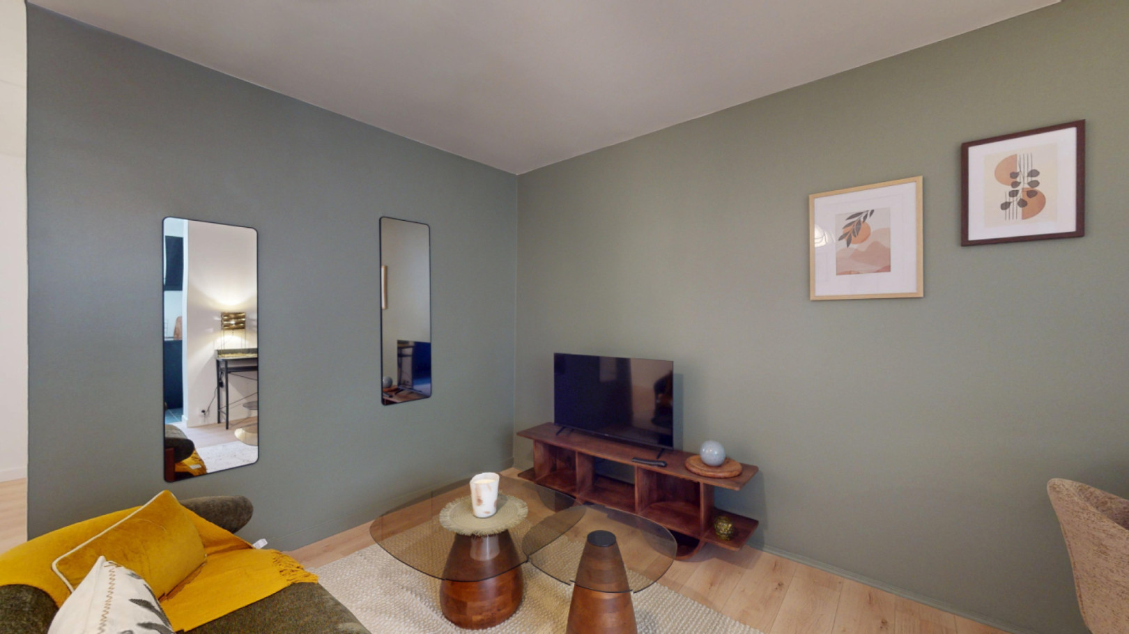 
                                                Location
                                                 Location 39.72m²