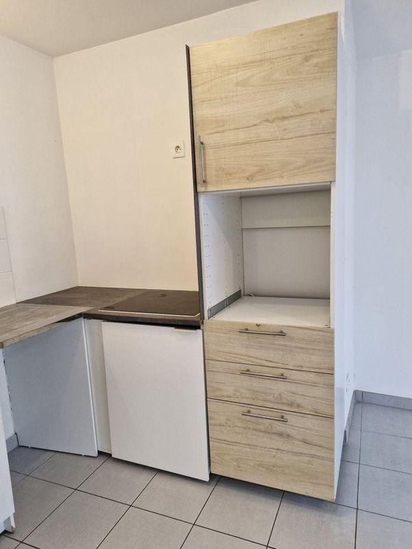 
                                                Location
                                                 Location 3P 60m²