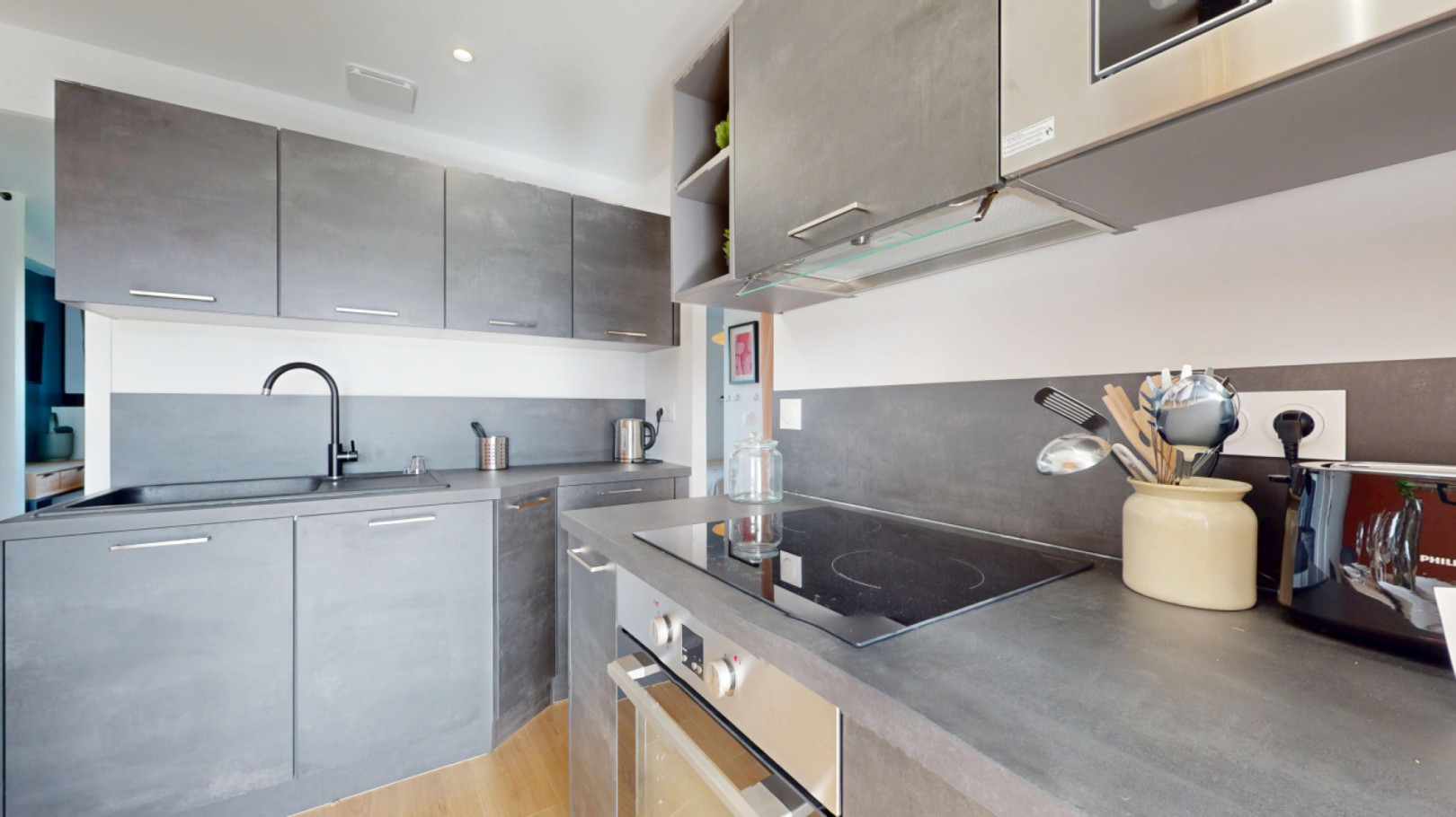 
                                                Location
                                                 Location 54.01m²