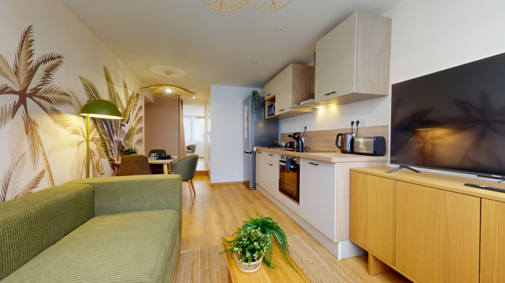 
                                                Location
                                                 Location 56.03m²