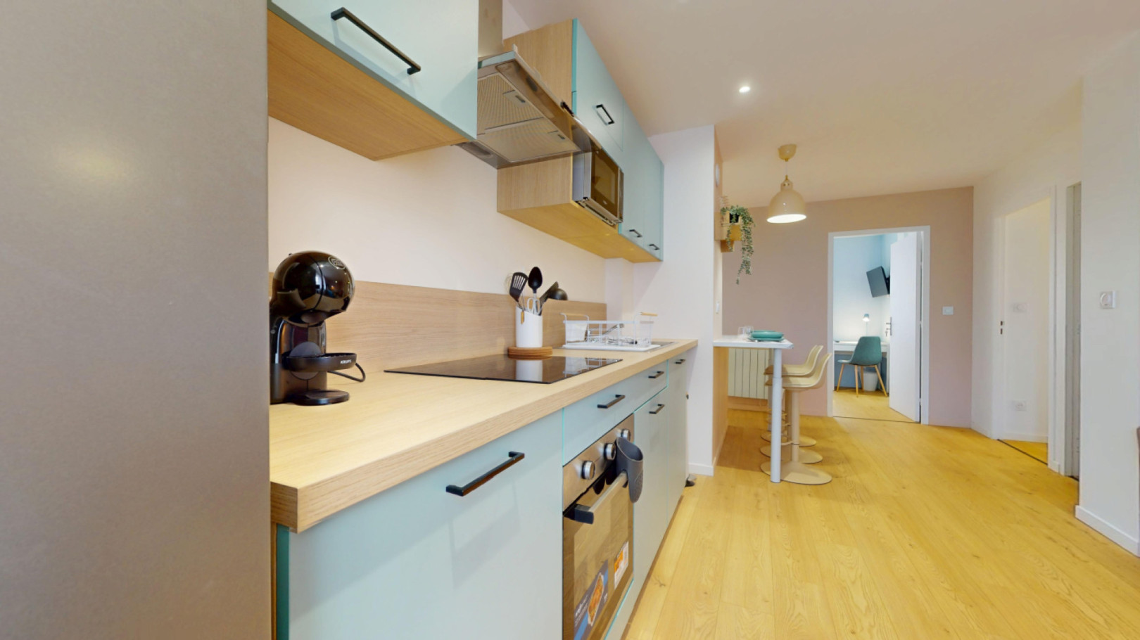 
                                                Location
                                                 Location 60.02m²