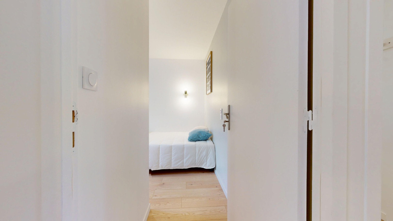 
                                                Location
                                                 Location 60.02m²