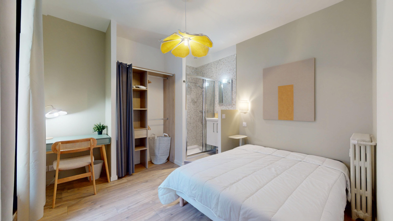 
                                                Location
                                                 Location 61.00m²