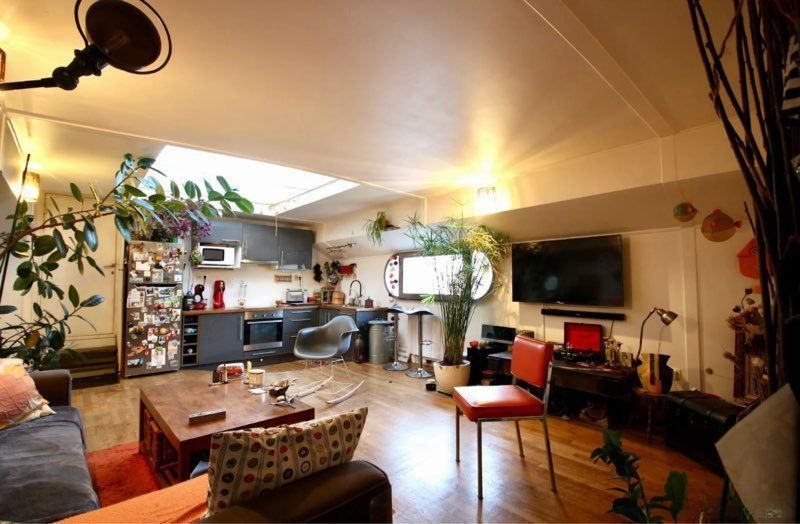 
                                                Location
                                                 Location 65 m2 sur péniche