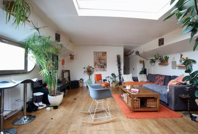 
                                                Location
                                                 Location 65 m2 sur péniche