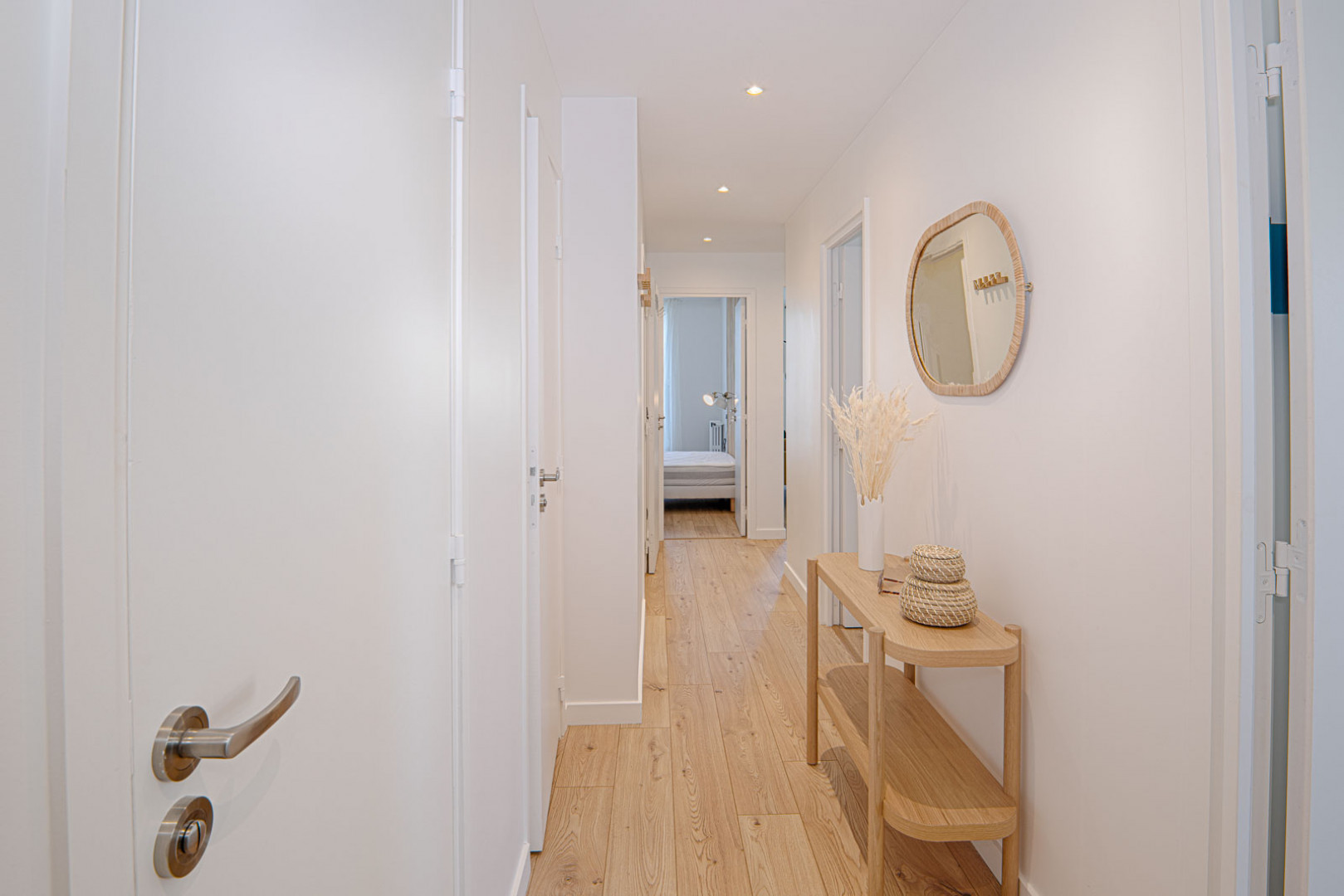 
                                                Location
                                                 Location 67.57m²