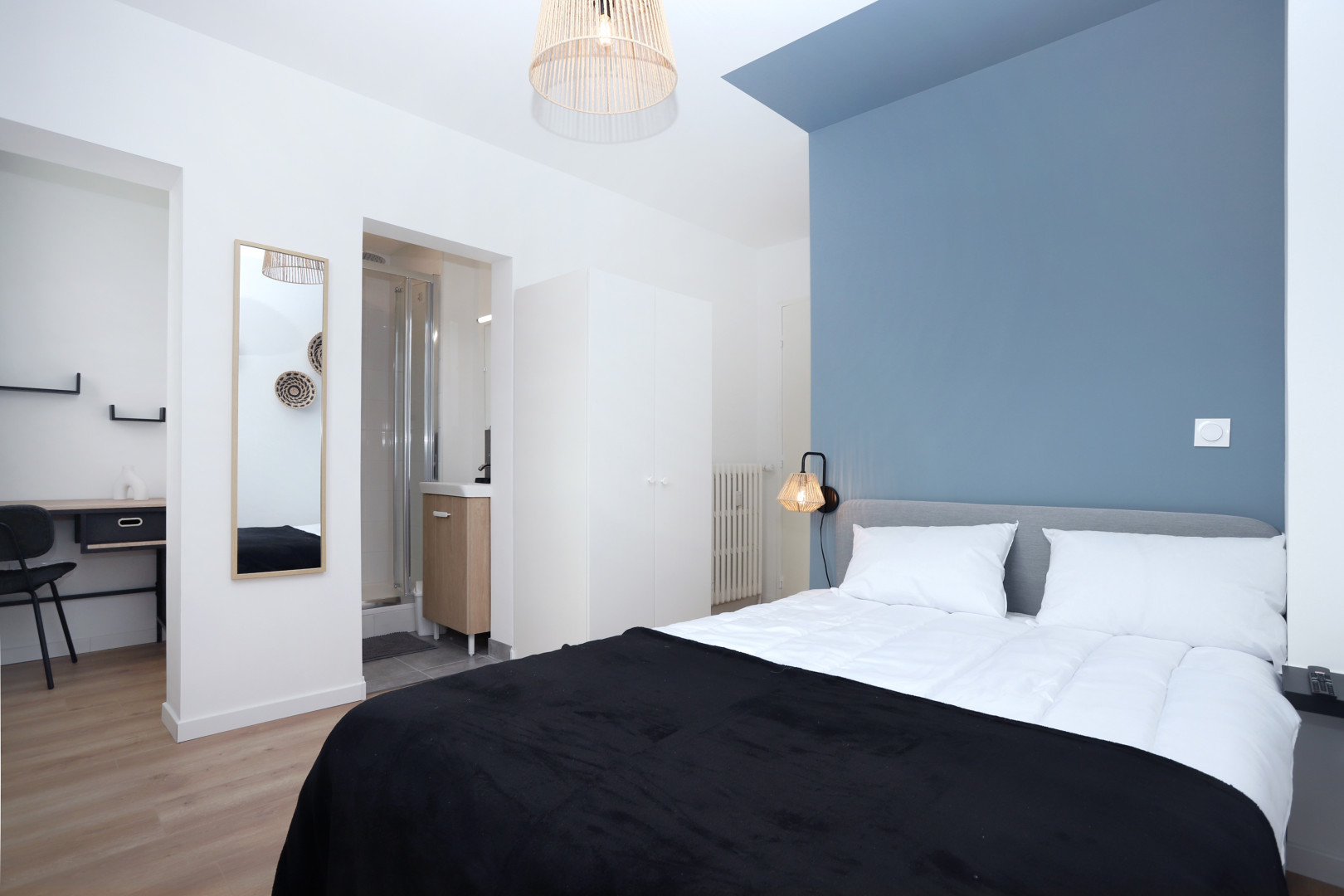 
                                                Location
                                                 Location 68.30m²