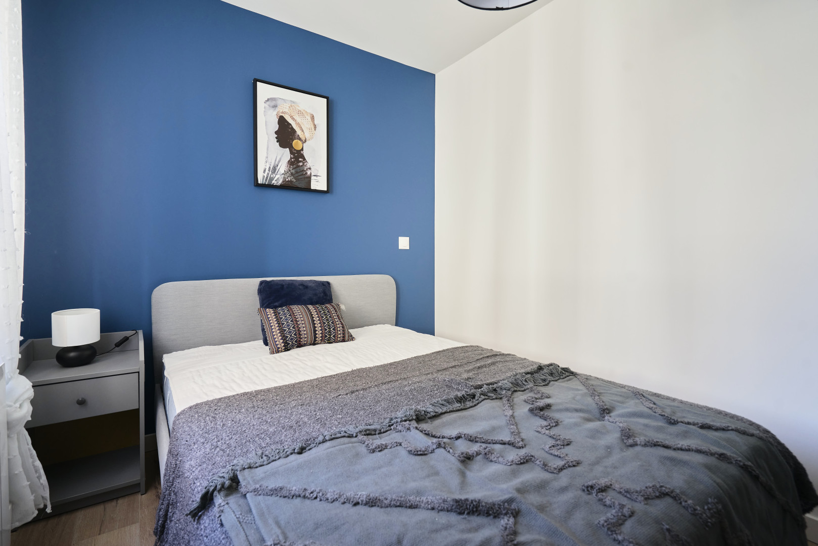 
                                                Location
                                                 Location 79.83m²