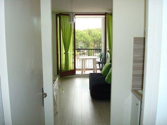 
                                                Location
                                                 Location à l'année d'un studio de 21m2