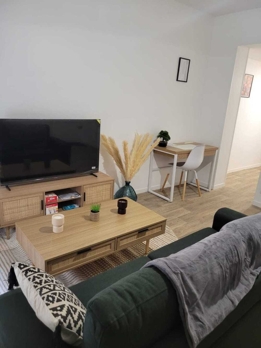 
                                                Location
                                                 Location à moins de 15 minutes de la gare