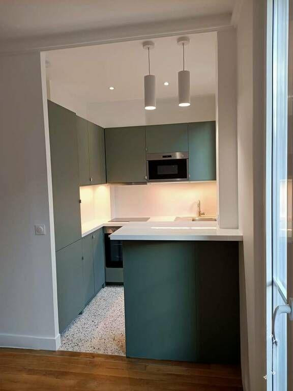 
                                                Colocation
                                                 Location appartement 2 pièces 35,02 m² Paris 15E