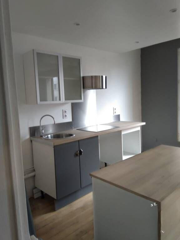 
                                                Location
                                                 Location appartement 2 pièces 42 m² Paris 17ème