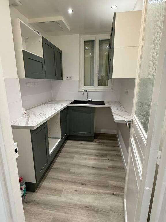 
                                                Location
                                                 Location appartement 2 pièces 51 m² Paris 18è